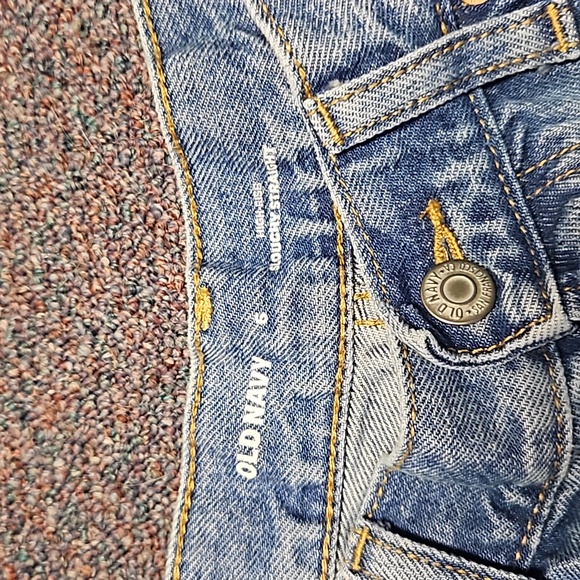 Old navy size 6 - Picture 2 of 6